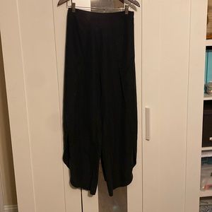 Silky Feel Black split leg beach pants